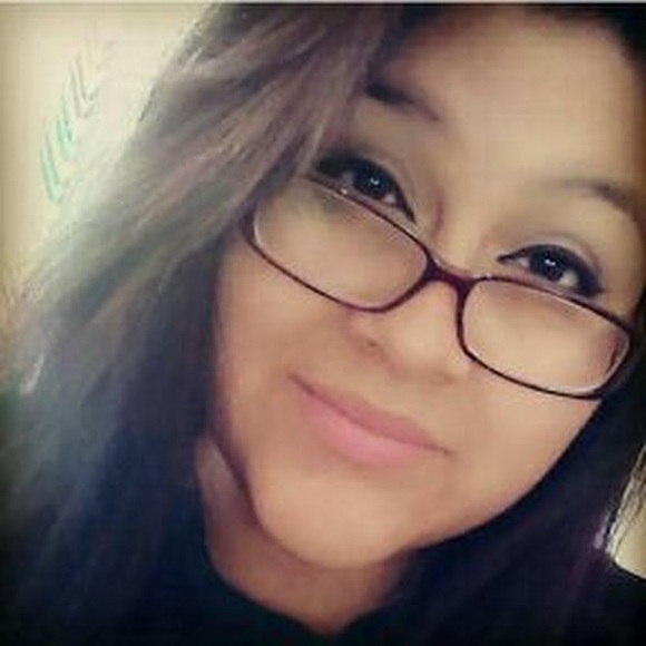 Meet your Posher, Yasmin - Picture 1 of 1